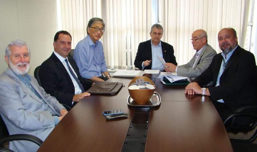 Diretoria da APTS: Adevaldo Calegari, Alexandre Camillo, Luiz Macoto Sakamoto, Octavio Milliet, Evaldir Barboza de Paula e Jos&eacute; Luiz S. Ferreira da Silva.