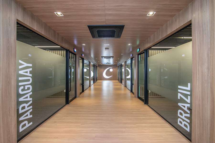 Ambiente corporativo din&acirc;mico ganha espa&ccedil;o em grandes empresas, confira as dicas