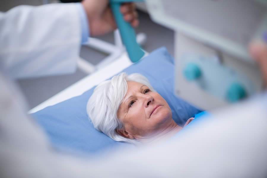 Radioterapia abaixa a imunidade? Conheça mitos e verdades sobre o tratamento oncológico