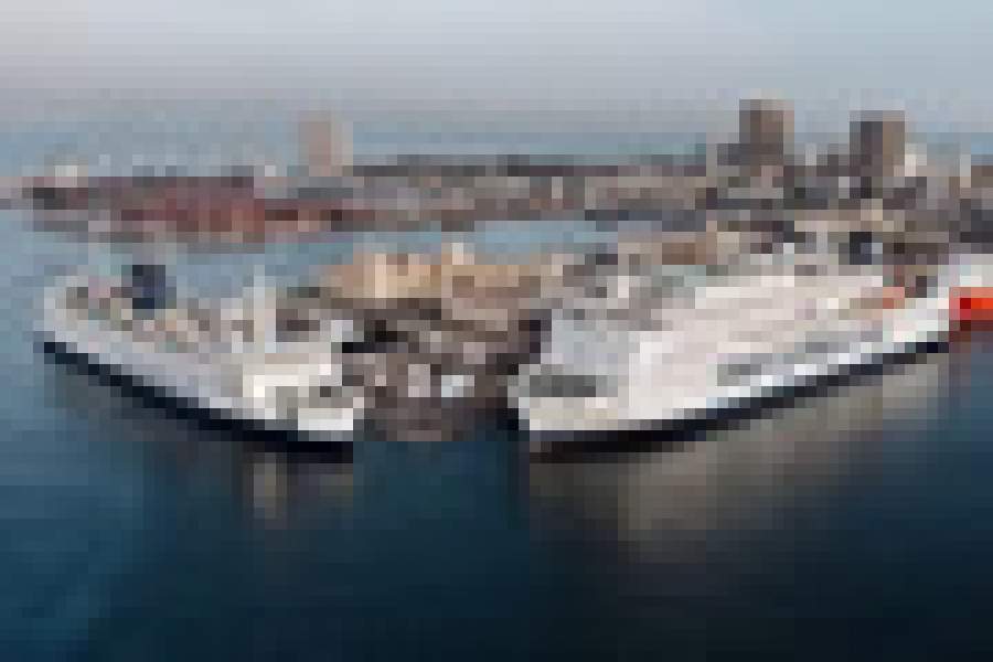 Wolters Kluwer apoia o segundo hospital flutuante Mercy Ships para ampliar o uso de medicina baseada em evidências