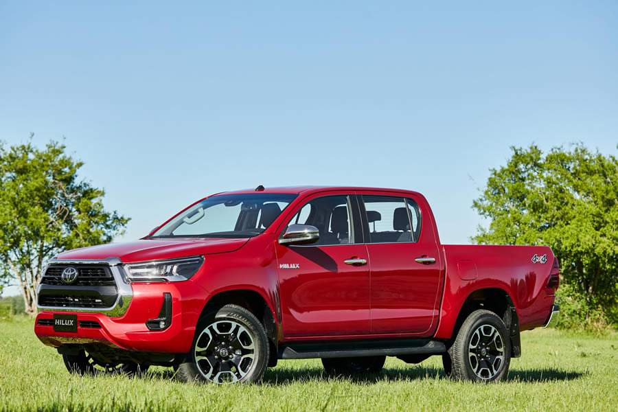 Linha Hilux 2023 passa a contar com tag Sem Parar direto de f&aacute;brica