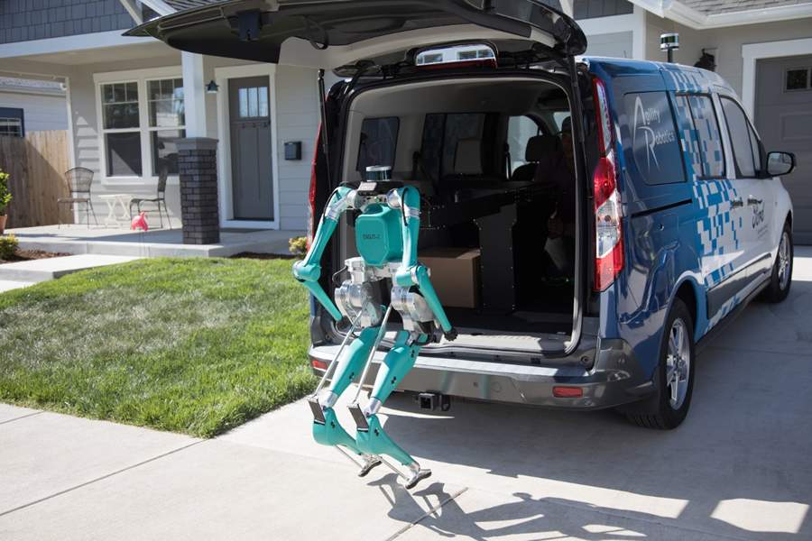 Ford Apresenta Robô Inteligente Para Entregas com Veículos Autônomos