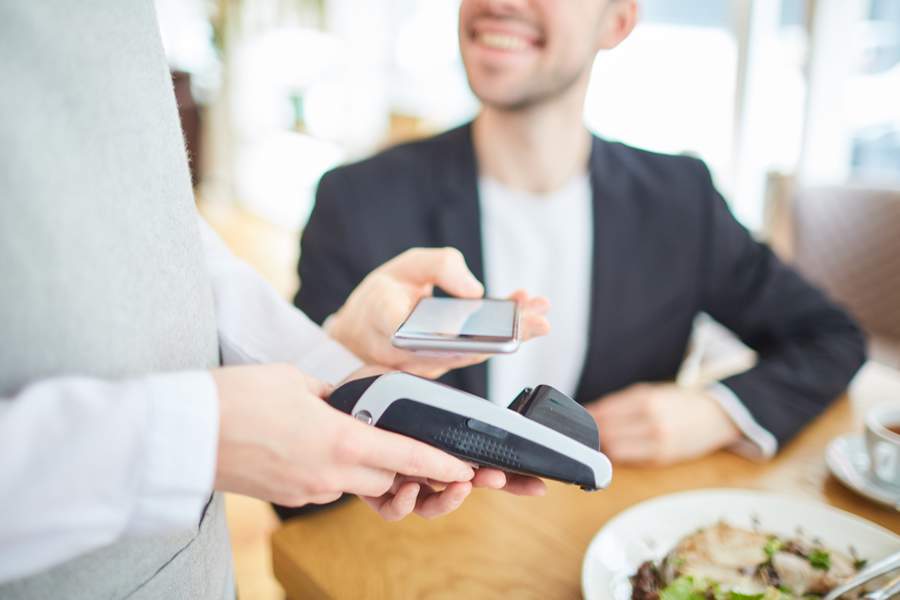 Para 70% dos consumidores, uma empresa &eacute; boa quando o servi&ccedil;o que presta &eacute; de qualidade - Cr&eacute;ditos: Envato