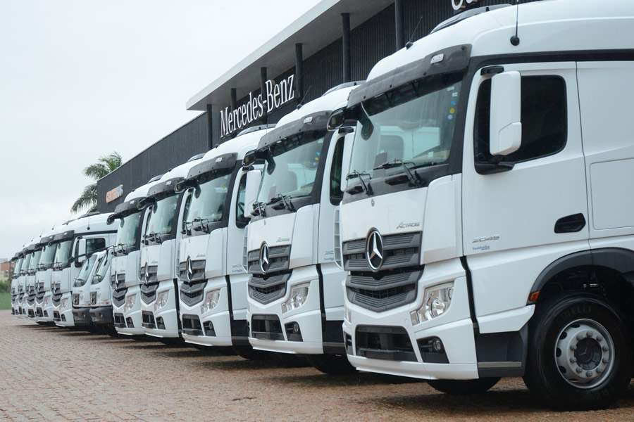 Luxafit amplia frota com caminhões Mercedes-Benz para transporte de medicamentos