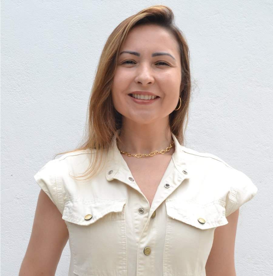 Luanda Garcez - Divulga&ccedil;&atilde;o - Literare Books International