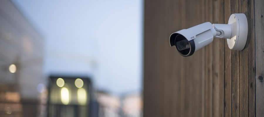 Axis lança câmera bullet com deep learning para áreas externas