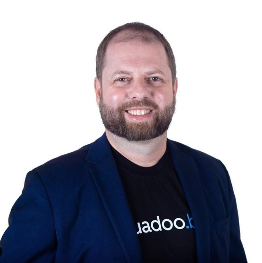 Paulo Junior: &ldquo;No modelo h&iacute;brido de trabalho, &eacute; preciso pensar n&atilde;o somente na ilumina&ccedil;&atilde;o, cen&aacute;rio e mobili&aacute;rio, mas tamb&eacute;m em acolher e integrar os colaboradores que estar&atilde;o em casa e no escrit&oacute;rio&rdquo; - Divulga&ccedil;&atilde;o