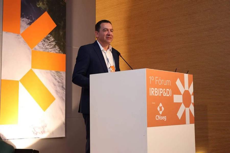 Presidente da CNseg participa do 1&ordm; F&oacute;rum IRB(P&amp;D)