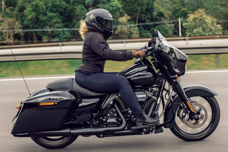 Foto da motociclista Eliana Mal&iacute;zia