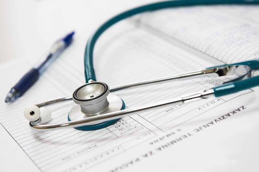 Uninter disponibiliza quatro cursos de extensão gratuitos na área da saúde para todo o país