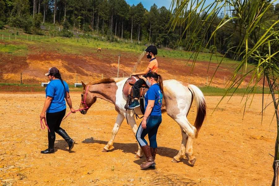 Com apoio da BB Seguros, Associa&ccedil;&atilde;o de Pais e Amigos dos Autistas (AMA) conclui centro de equoterapia
