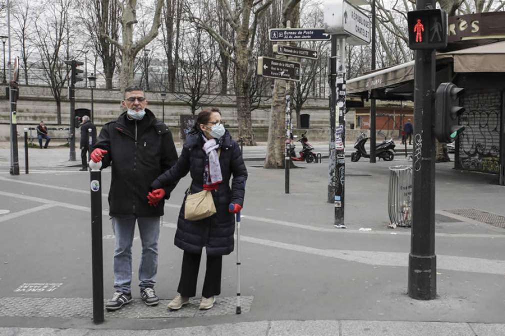 Em Paris, a circulação de pessoas diminuiu para reduzir número de casos - Aurelie Baumel / MSF
