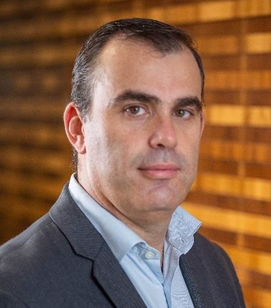 CEABS reestrutura escrit&oacute;rio de Curitiba e doa m&oacute;veis &agrave; Associa&ccedil;&atilde;o Rede Solid&aacute;ria