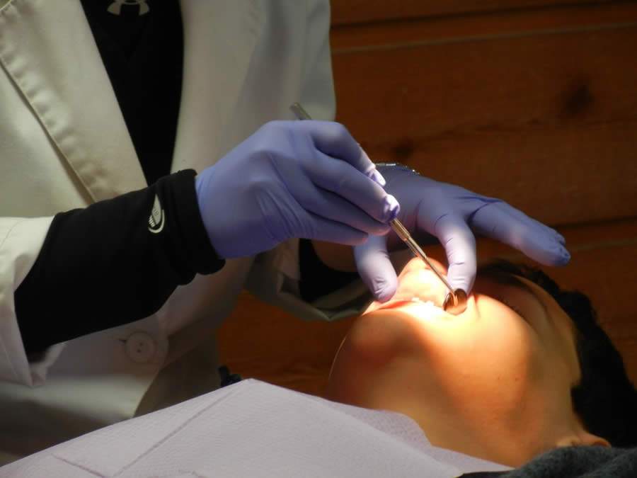 Porto Seguro Odontológico reforça a importância do cuidado com a saúde bucal na terceira idade