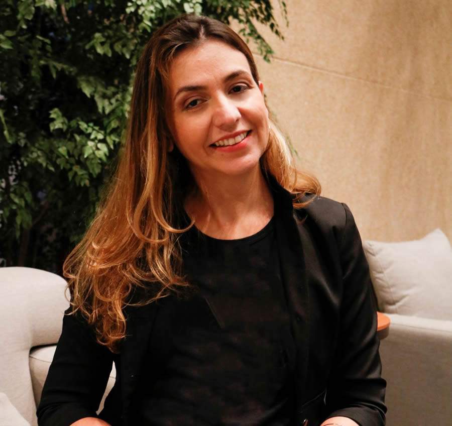 ShirleyFernandes_DiretoraComlN1IT_GrupoStefanini