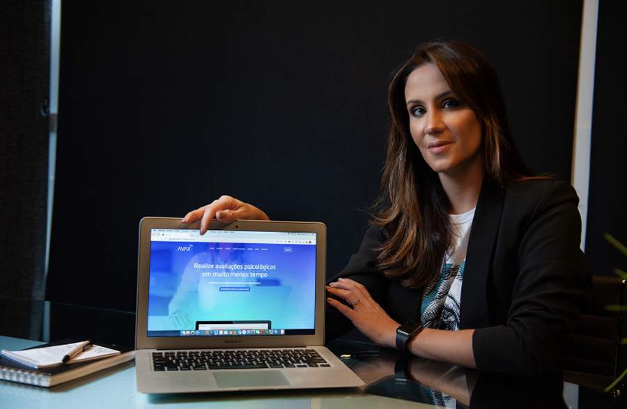 Ana Carolina Peuker, fundadora e CEO da BeeTouch. Cr&eacute;dito da imagem Divulga&ccedil;&atilde;o-BeeTouch3