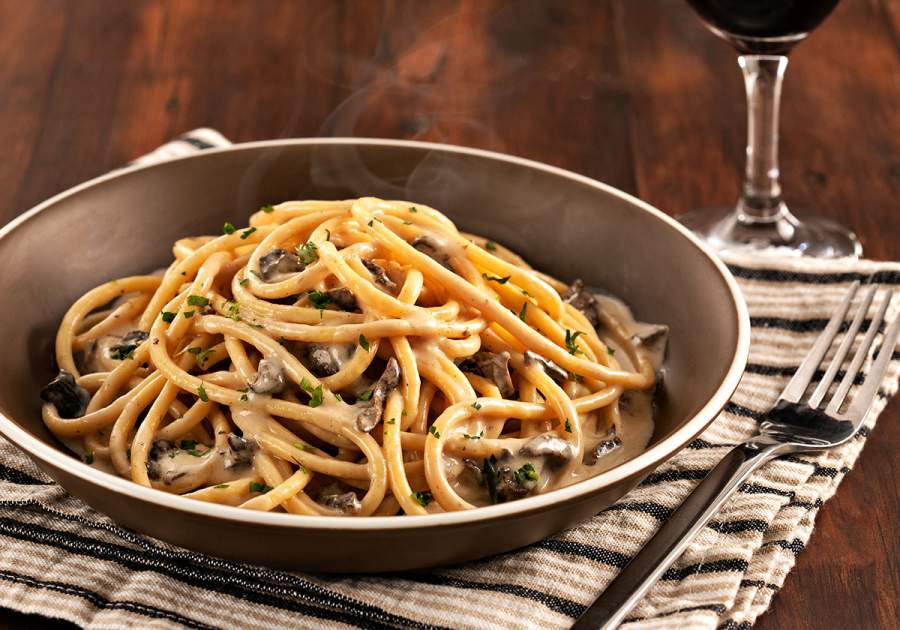 Bucatini ao Fun&shy;ghi Porcini - Divulga&ccedil;&atilde;o Adria