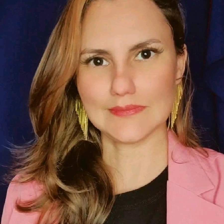 Shirley Pegado, especialista em comunica&ccedil;&atilde;o interna - Divulga&ccedil;&atilde;o