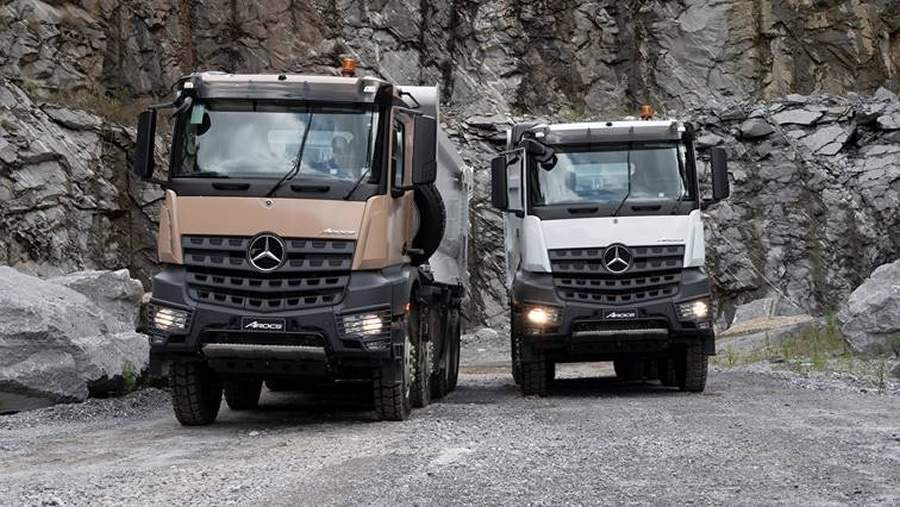 Mercedes-Benz Arocs 8x4 &eacute; eleito o melhor ve&iacute;culo do ano no Pr&ecirc;mio Top Truck TV