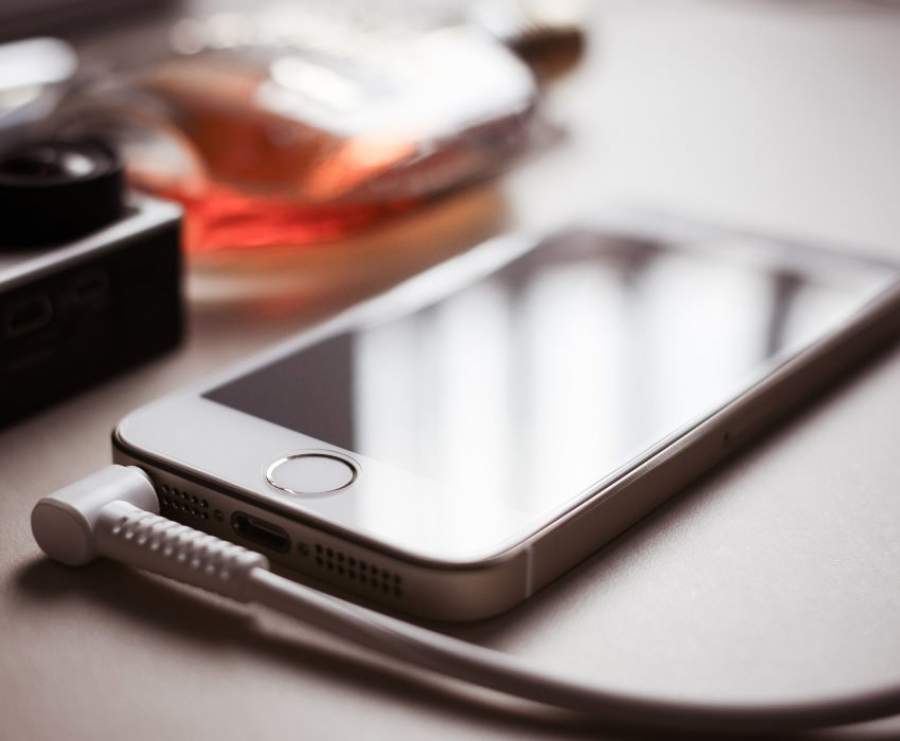 TIM d&aacute; dicas para proteger o celular durante as festas de fim de ano