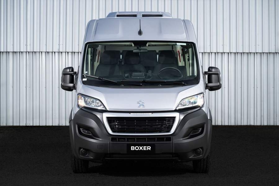 PEUGEOT celebra participa&ccedil;&atilde;o no Smart City Curitiba e divulga estrat&eacute;gias e novidades para sua linha de ve&iacute;culos utilit&aacute;rios em 2024