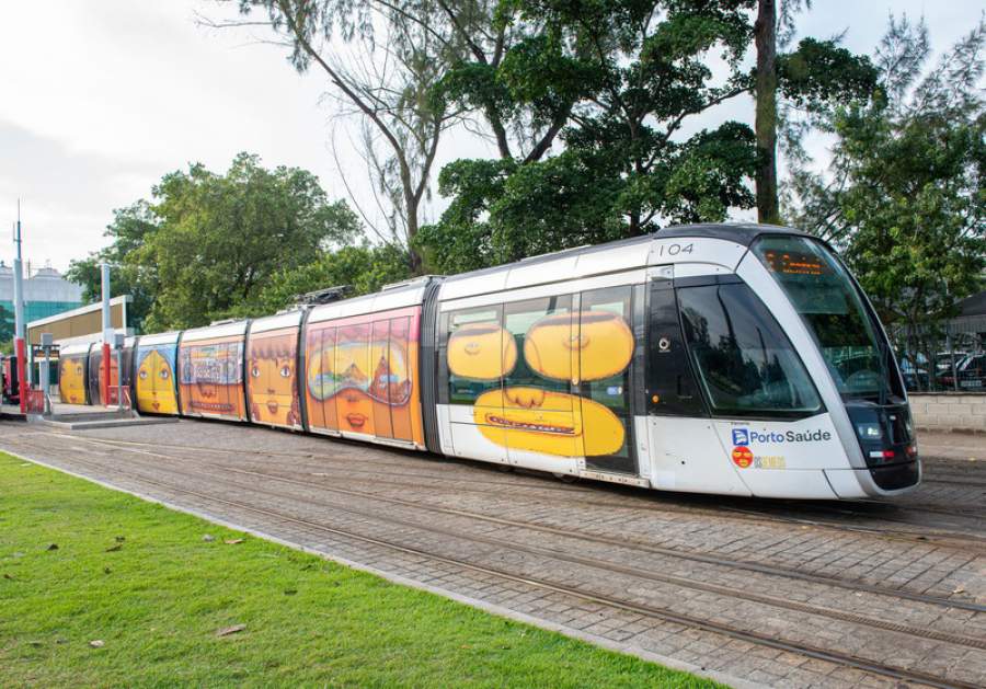Porto Sa&uacute;de e OSGEMEOS levam arte in&eacute;dita para VLT Carioca