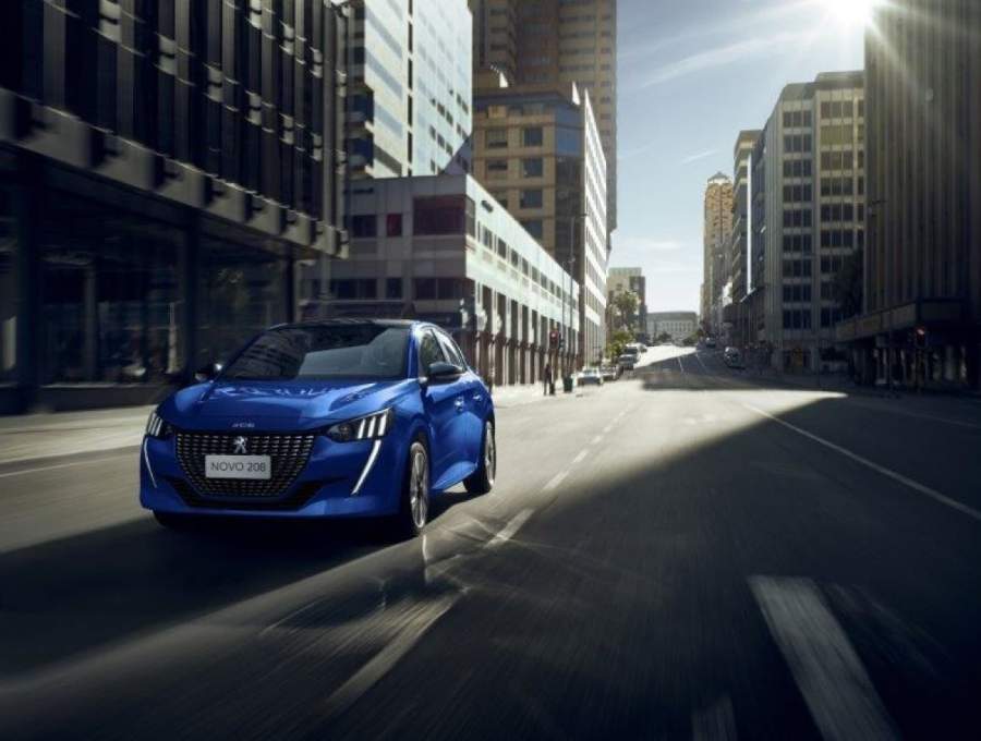 PEUGEOT registra alta de 122% em vendas e celebra sucesso do 208