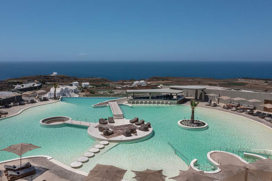 Ainda dá tempo de aproveitar o verão europeu e mais: desfrutar de um destino especial para quem busca calor o ano todo