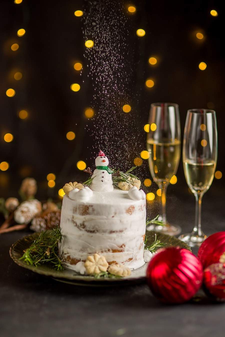 Semi Nakedtone - Está nevando Chantilly no Natal!