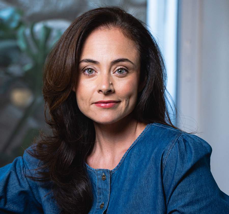  Fabiana Bertotti, maior especialista em orat&oacute;ria do Brasil atualmente - Divulga&ccedil;&atilde;o