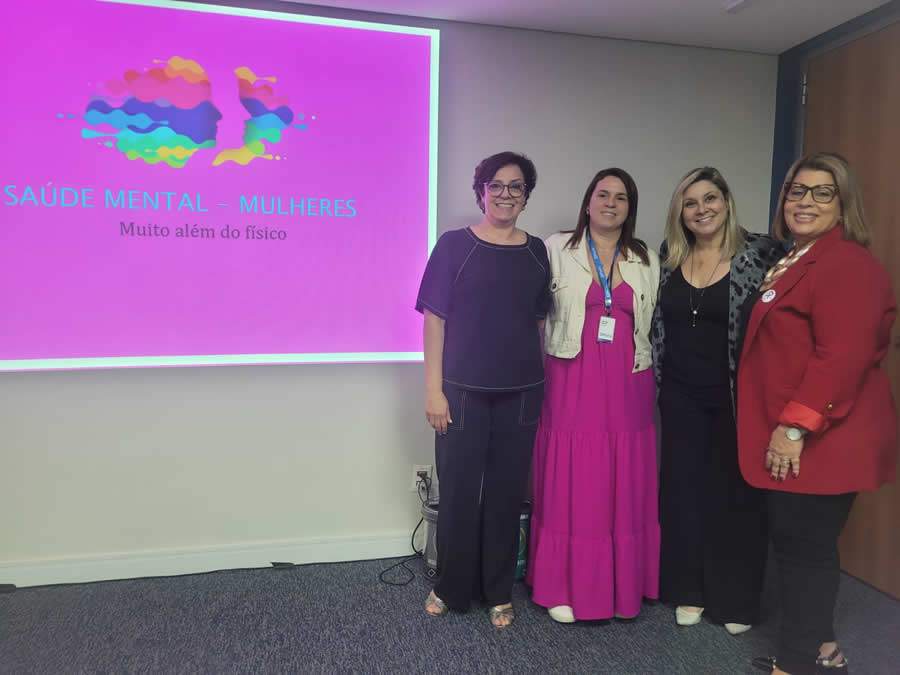 Da esquerda para a direita: Fernanda Pecchio, psic&oacute;loga e mentora comportamental palestrante; Andreia Ramos, gerente sucursal Rio de Janeiro/Niter&oacute;i da Porto, Dayge Magesti, diretora do CCS-RJ e F&aacute;tima Monteiro, presidente do CCS-RJ &ndash; Foto: Divulga&ccedil;&atilde;o