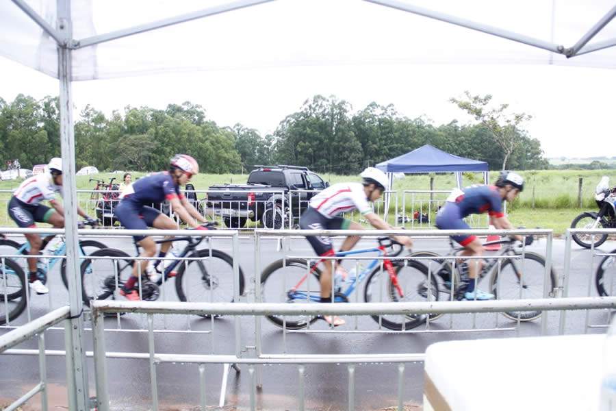 9ª Volta Ciclística Feminina: seis vezes Ana Paula Polegatch