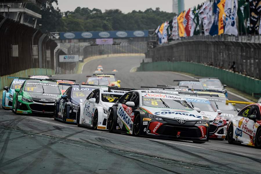 A Stock Car volta a Interlagos no dia 12 de dezembro - (Duda Bairros/Stock Car)