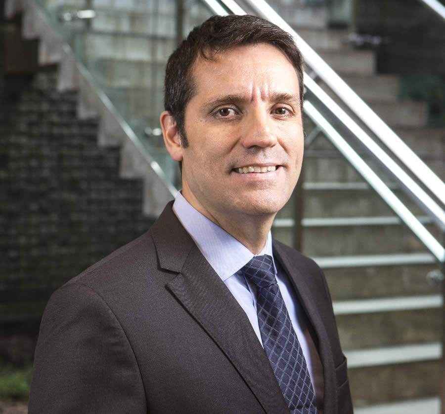 Marcelo Rosal, gerente do Porto Seguro Carro F&aacute;cil