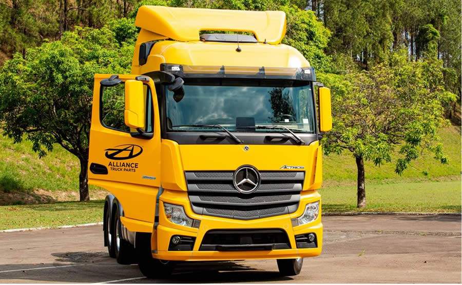 Mercedes-Benz registra melhor mês nas vendas da linha de peças Alliance Truck Parts no Brasil