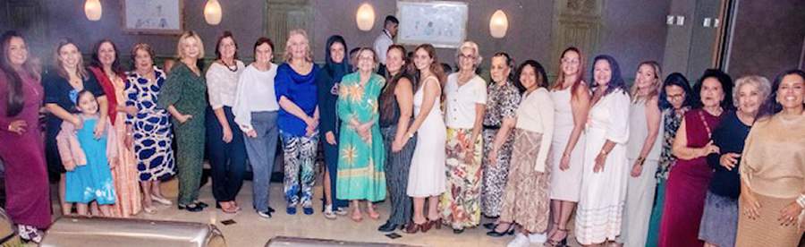 As mamães recebem as homenagens do Clube da Bolinha do Rio de Janeiro – Foto: Dalvino Santino