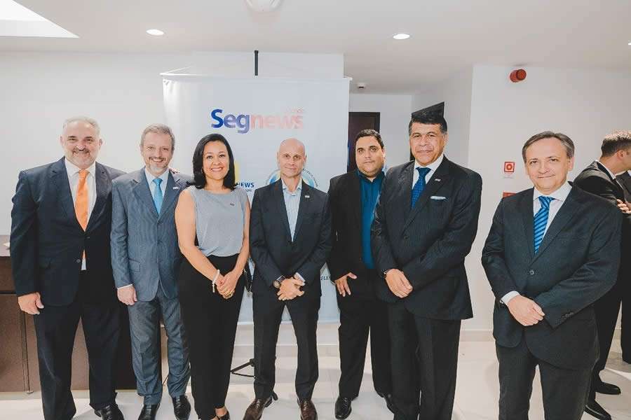 Equipe da SulAm&eacute;rica durante a premia&ccedil;&atilde;o