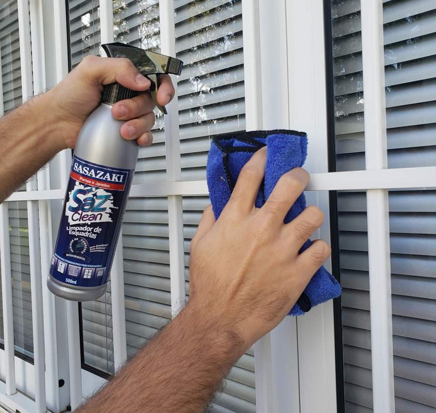 7 dicas para limpar portas e janelas