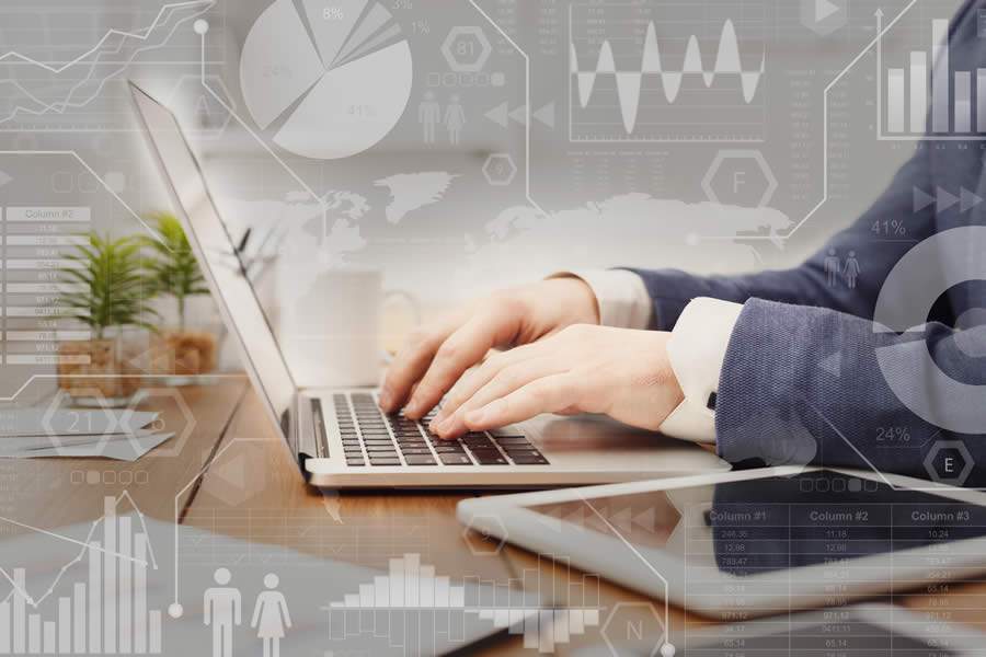 Uma cidade conectada e inovadora está diretamente relacionada ao crescimento socioeconômico local, por exemplo - Créditos: Envato Imagens