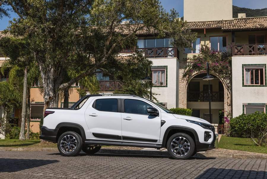 Com desempenho de outubro, Fiat j&aacute; garante a lideran&ccedil;a do mercado brasileiro em 2023