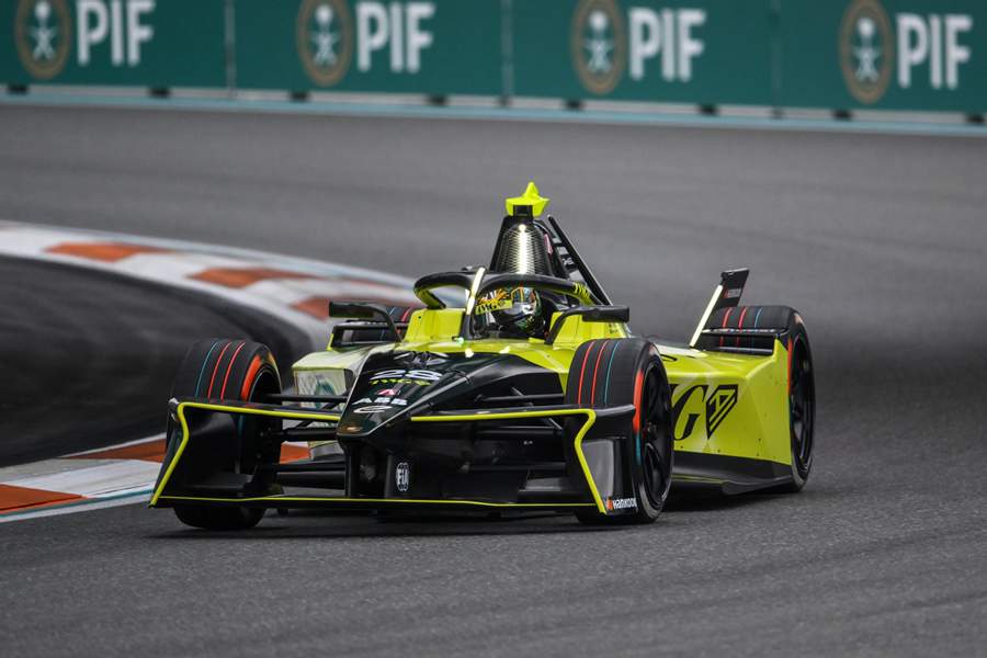  Drugovich teve sua melhor sess&atilde;o na F&oacute;rmula E durante Classifica&ccedil;&atilde;o para o E-Prix de Miami - Simon Galloway/LAT Images/F&oacute;rmula E