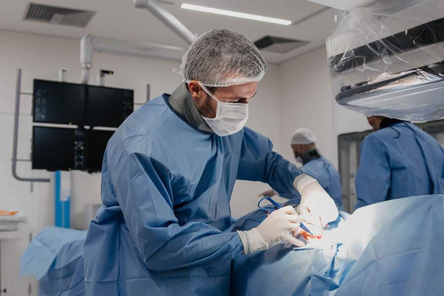 Unimed Londrina faz primeiro implante de marcapasso sem eletrodo no &aacute;trio da Am&eacute;rica do Sul