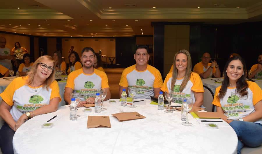 APRIL re&uacute;ne colaboradores para Conven&ccedil;&atilde;o Comercial 2018