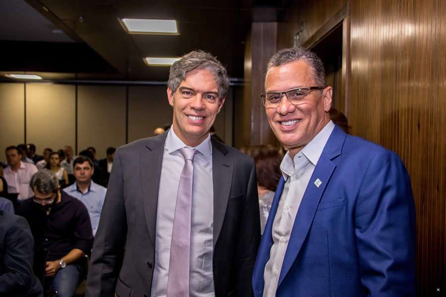 SindSeg MG/GO/MT/DF recebe Ricardo Amorim no 6&ordm; encontro do Mercado de Seguros em Debate