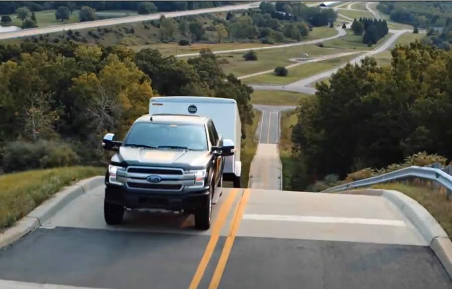 Ford inicia a produ&ccedil;&atilde;o da nova F-150 nos EUA e a constru&ccedil;&atilde;o de centro de ve&iacute;culos el&eacute;tricos