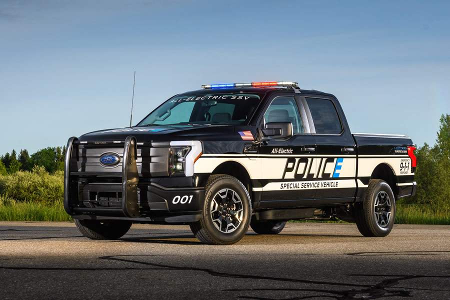 Ford apresenta a primeira picape policial el&eacute;trica dos EUA, a F-150 Lightning Pro SSV
