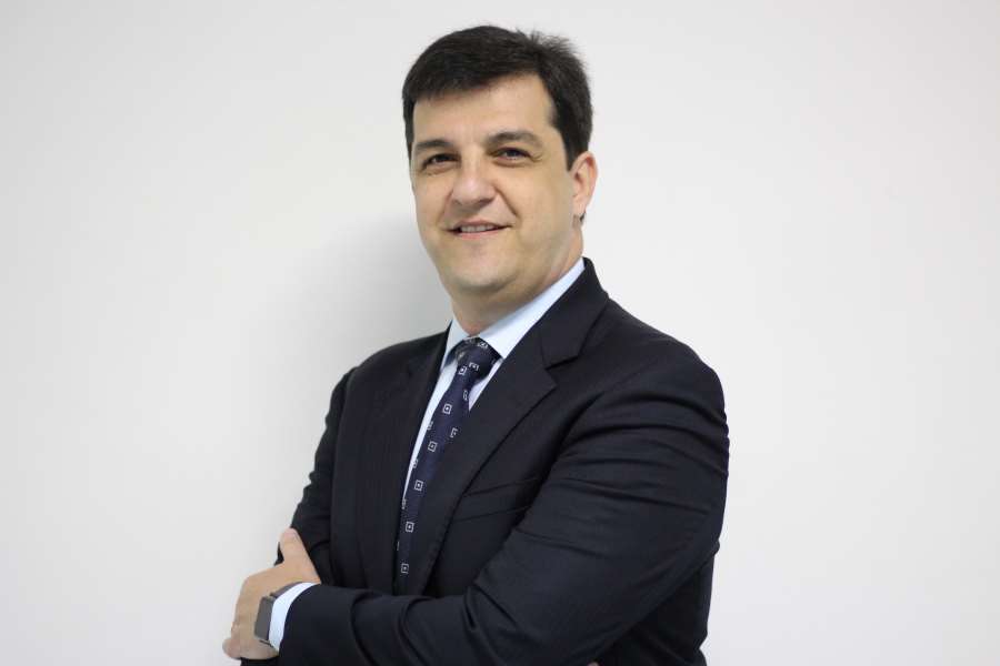 Rog&eacute;rio Santos