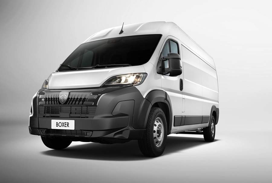 Peugeot lança Novo Boxer 2026 com maior gama de acessórios para veículos utilitários do segmento