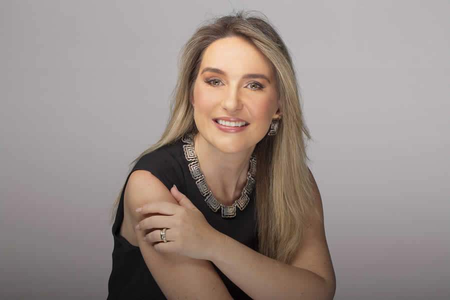 Izabela R&uuml;cker Curi