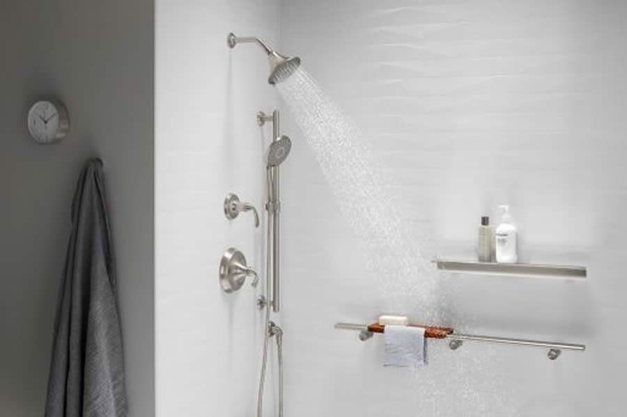 Chuveiro Forté: tecnologia Katalyst de indução de ar permite um melhor desempenho do banho com gotas maiores